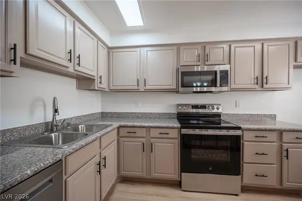 4381 Alexis Drive #332, Las Vegas, NV 89103