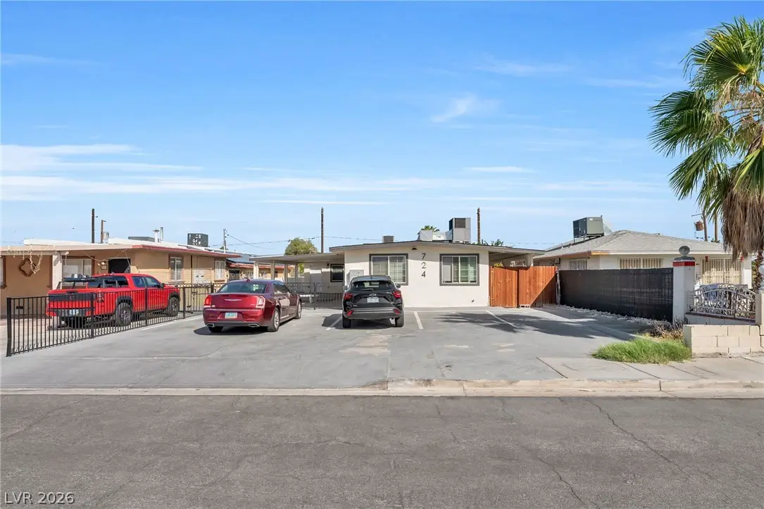 724 N 9th Street, Las Vegas, NV 89101 - #1