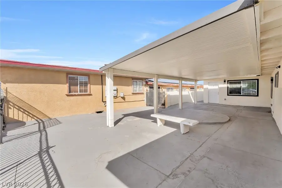 724 N 9th Street, Las Vegas, NV 89101 - #3