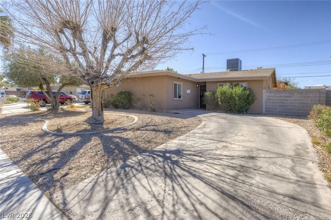 1305 N Mojave Road, Las Vegas, NV 89101 - #1