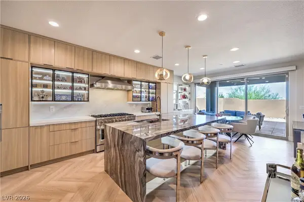 10470 Dove Meadow Way, Las Vegas, NV 89135
