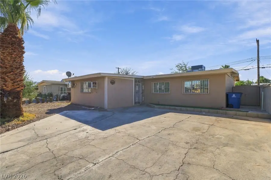 2521 Perliter Avenue, North Las Vegas, NV 89030 - #2