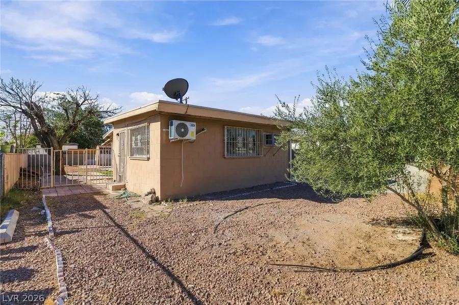 2521 Perliter Avenue, North Las Vegas, NV 89030 - #3
