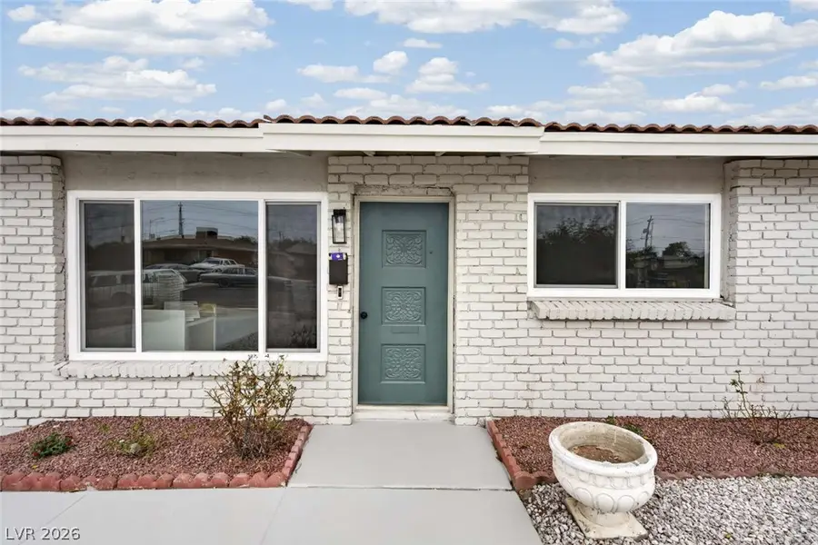 1669 N G Street, Las Vegas, NV 89106 - #2