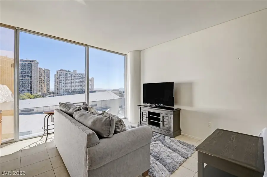 3722 Las Vegas Boulevard #303, Las Vegas, NV 89158 - #2