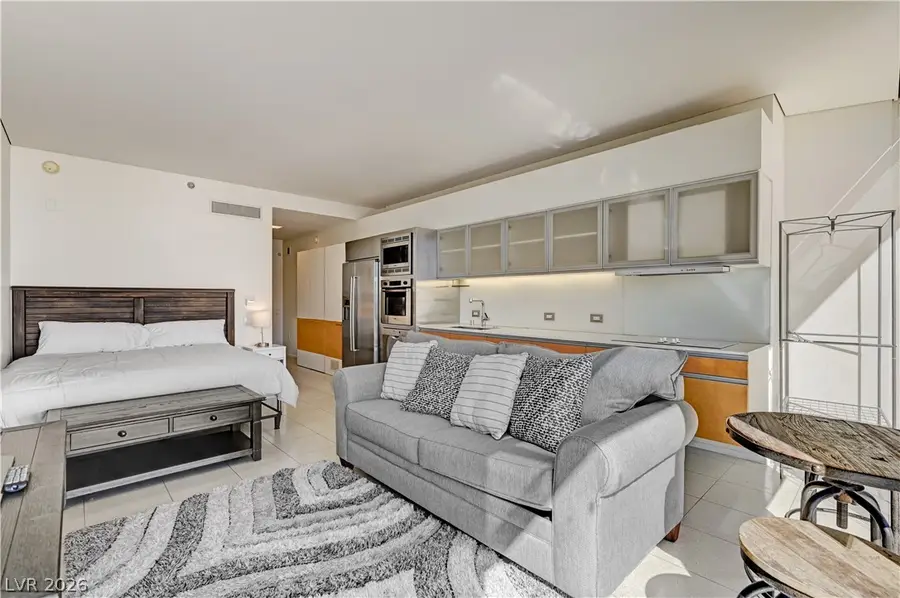 3722 Las Vegas Boulevard #303, Las Vegas, NV 89158 - #3