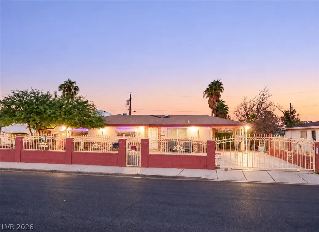 2221 Santa Rosa Drive, Las Vegas, NV 89104 - #1