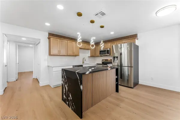 1017 Falconhead Lane #102, Las Vegas, NV 89128