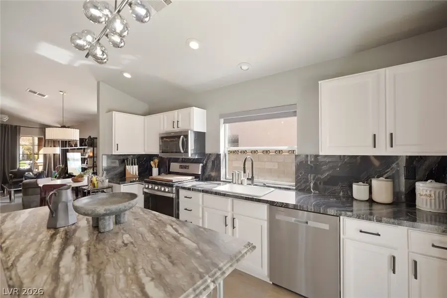 3561 Unique Way, Las Vegas, NV 89129 - #3