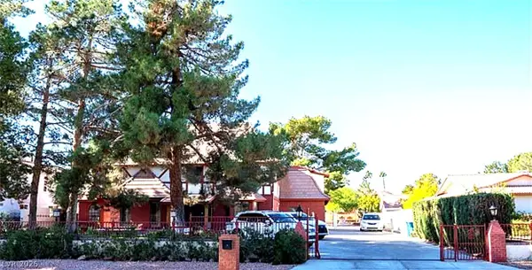 3265 Rosanna Street, Las Vegas, NV 89117