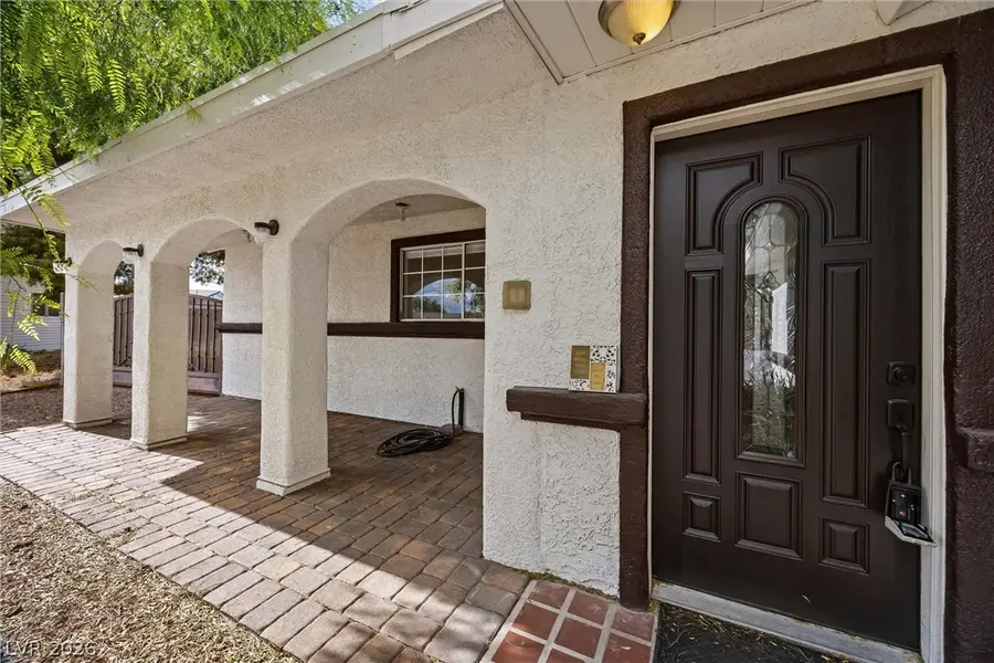 4122 Parkwood Circle, Las Vegas, NV 89121 - #2