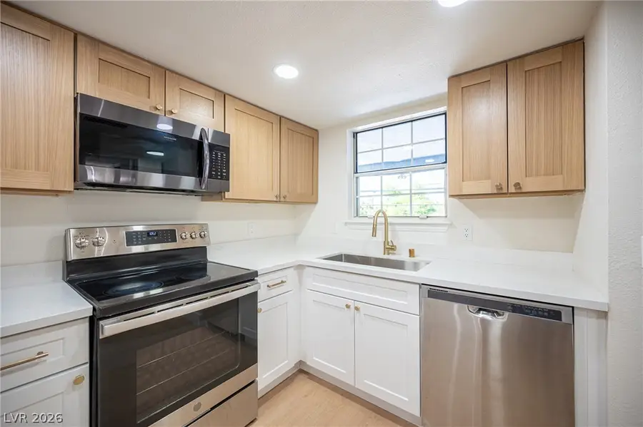 3823 S Maryland Parkway #B11, Las Vegas, NV 89119 - #3