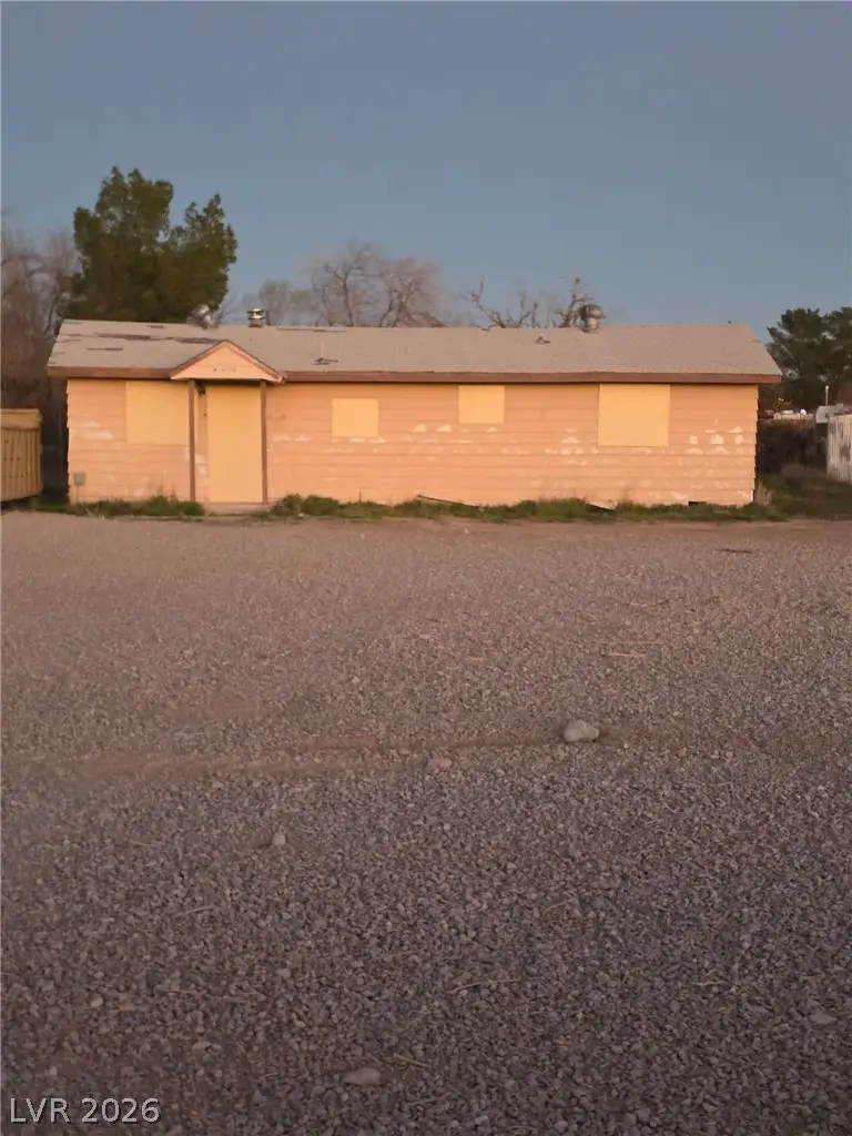 965 W Basin Avenue, Pahrump, NV 89060 - #2