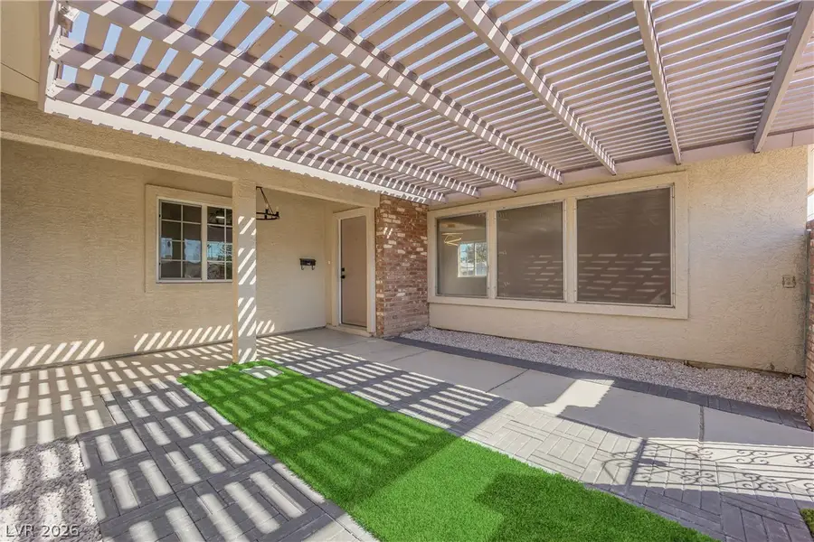 3880 El Paso Drive, Las Vegas, NV 89121 - #3