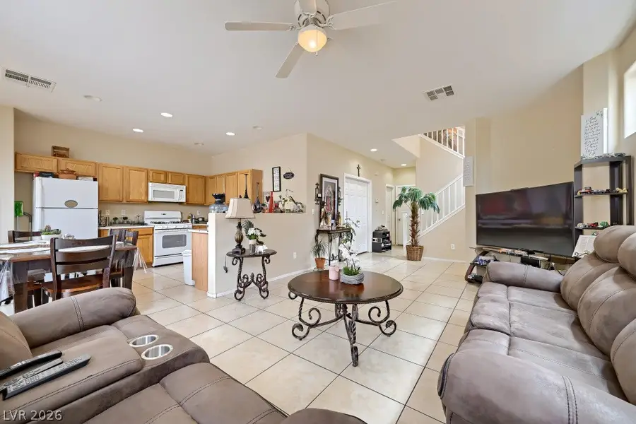 6322 Rubylyn Avenue, Las Vegas, NV 89122 - #3
