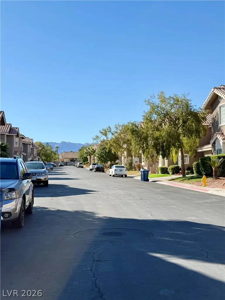 9295 Scenic Mountain Lane, Las Vegas, NV 89117 - #2