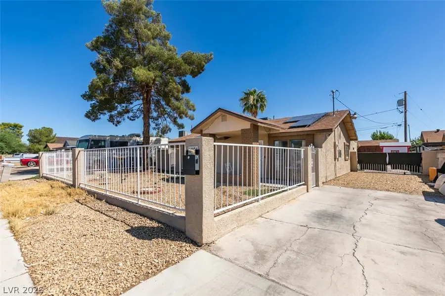 5944 Willard Street, Las Vegas, NV 89122 - #3