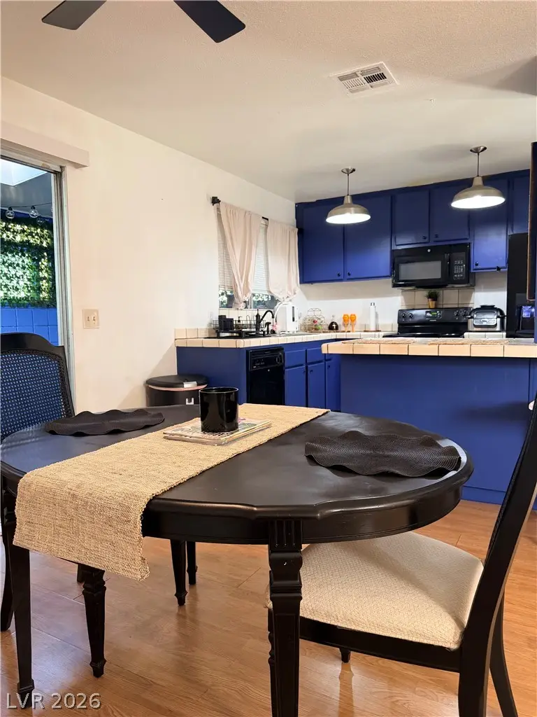 3320 Duece Street, Las Vegas, NV 89121 - #2