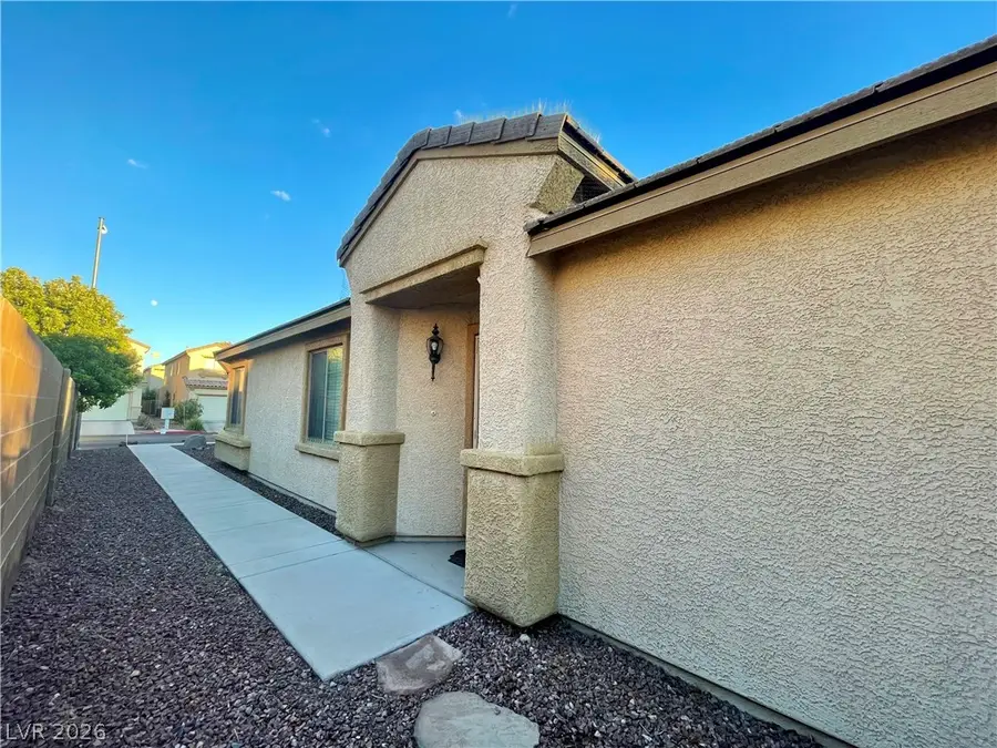 3515 Ashford Grove Street, Las Vegas, NV 89122 - #3