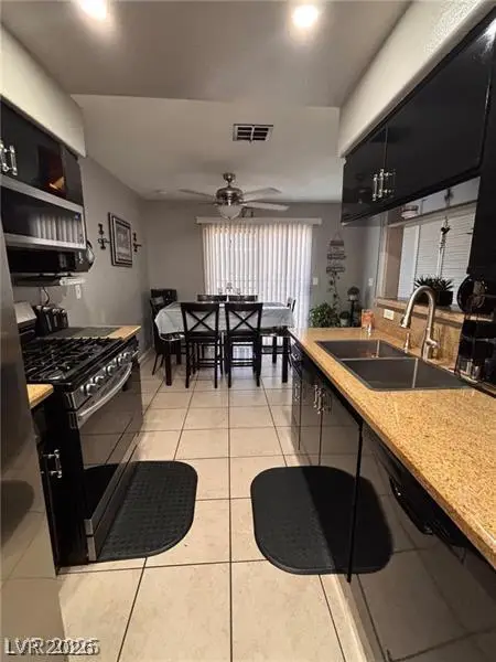 1600 N Torrey Pines Drive #101, Las Vegas, NV 89108 - #3