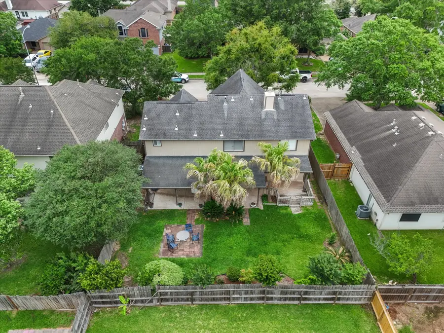 1814 Oak Valley Drive, Kemah, TX 77565 - Image #2
