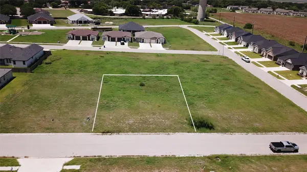 112 Carmine Avenue, Port Lavaca, TX 77979