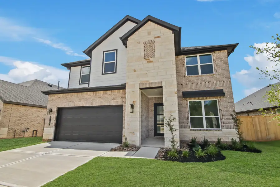 223 Springfield Terrace Drive, Conroe, TX 77304 - Image #2