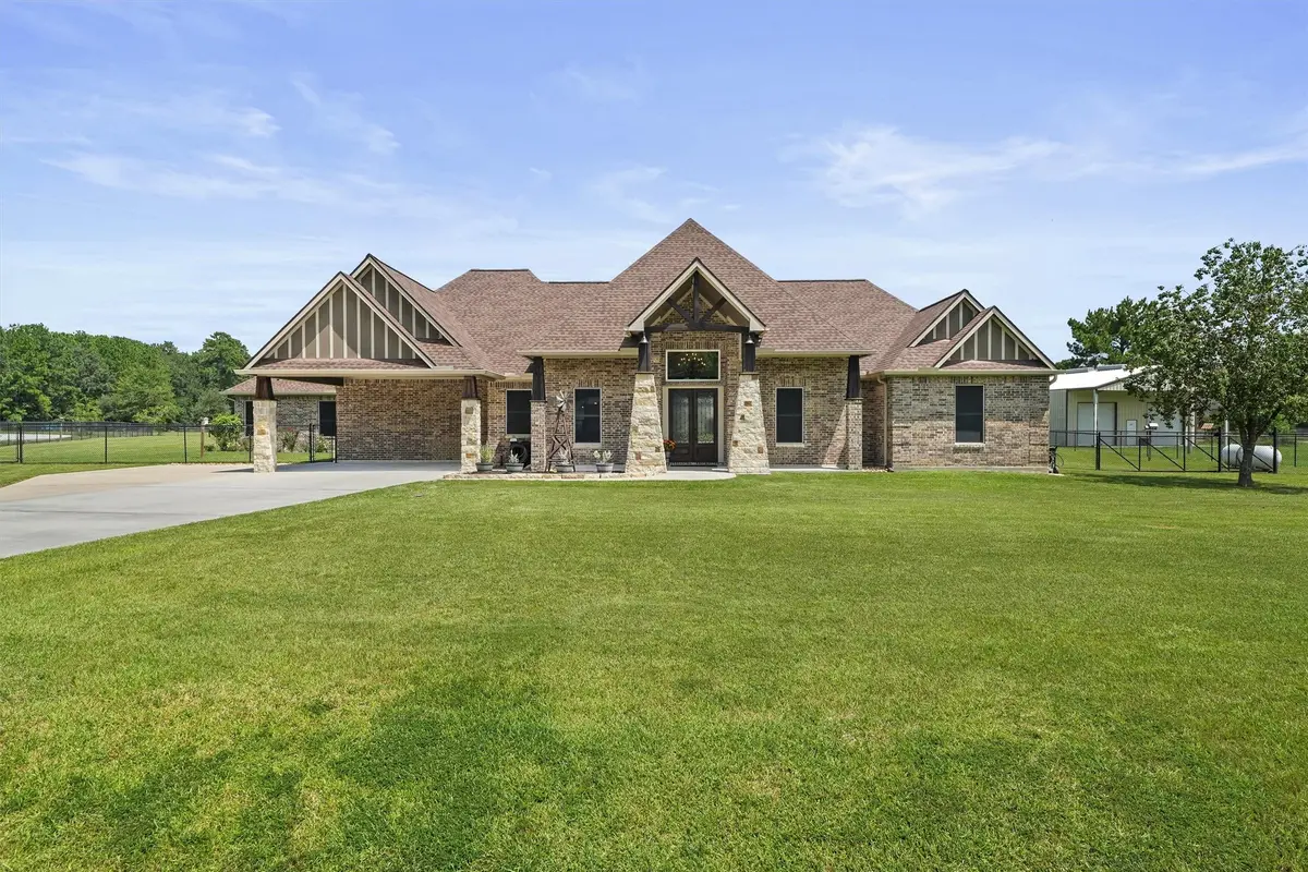 16173 Oaklawn Drive, Splendora, TX 77372 - Image #1