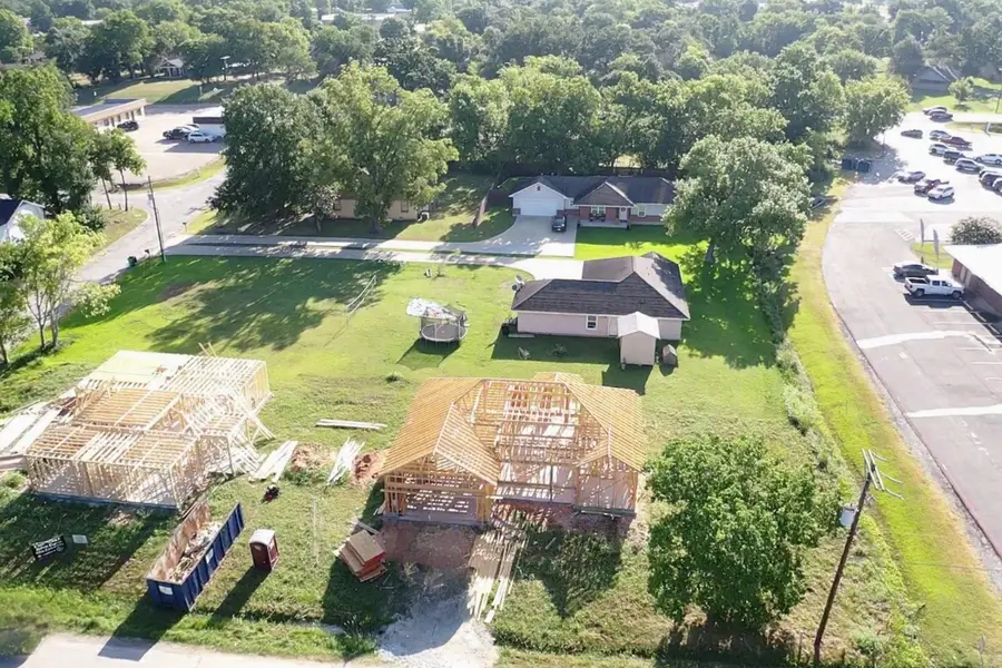 807 S State Street, Madisonville, TX 77864 - #3