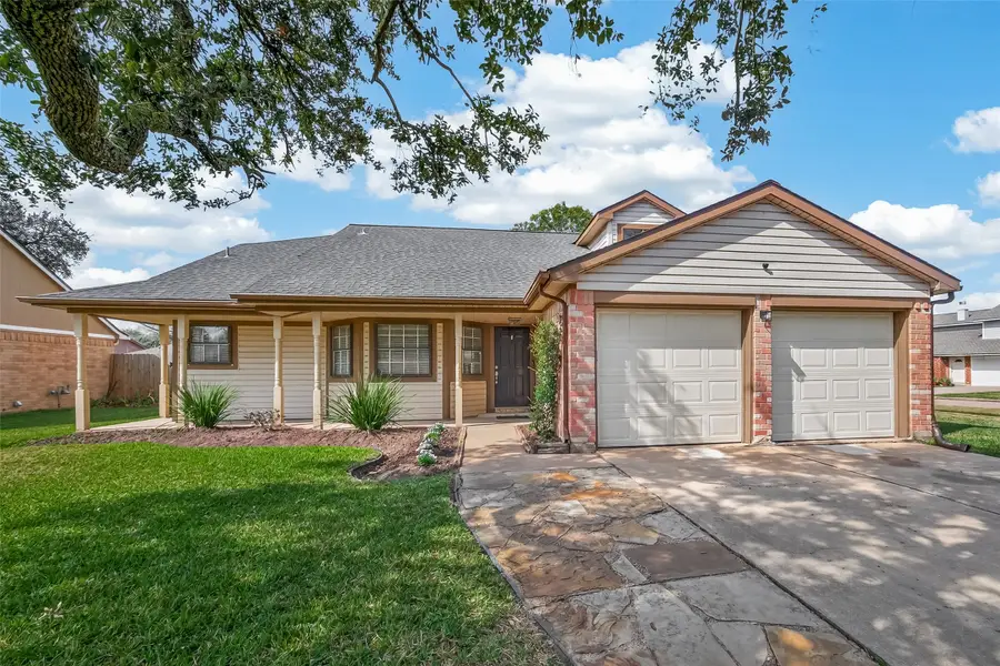 555 Shealy Street, Webster, TX 77598 - #2