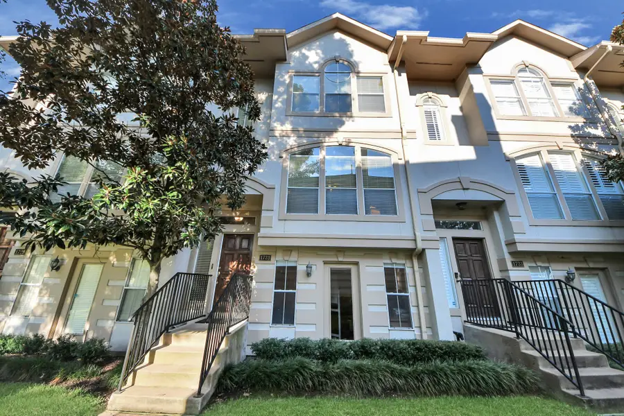 1731 French Village Drive, Houston, TX 77055 - Image #3