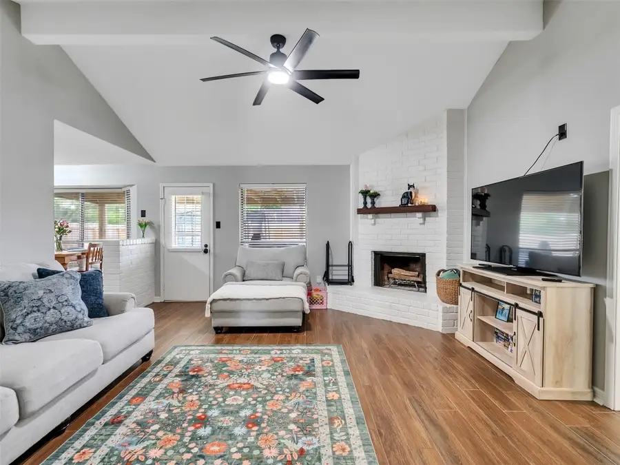 101 N Wagon Lane, Angleton, TX 77515 - #3