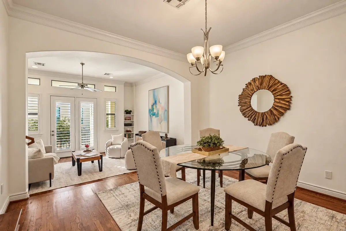 1102 Sherwood Run, Houston, TX 77043 - #1