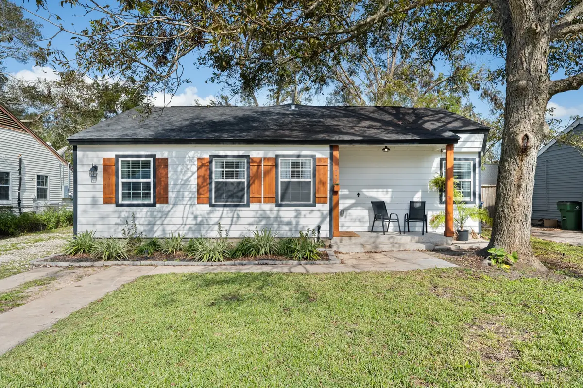 729 Kyle Street, Angleton, TX 77515 - #1