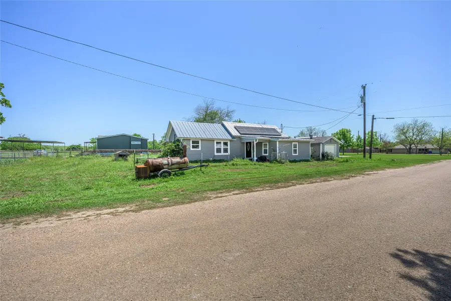 604 Fordtrand Street, Ellinger, TX 78938 - Image #3