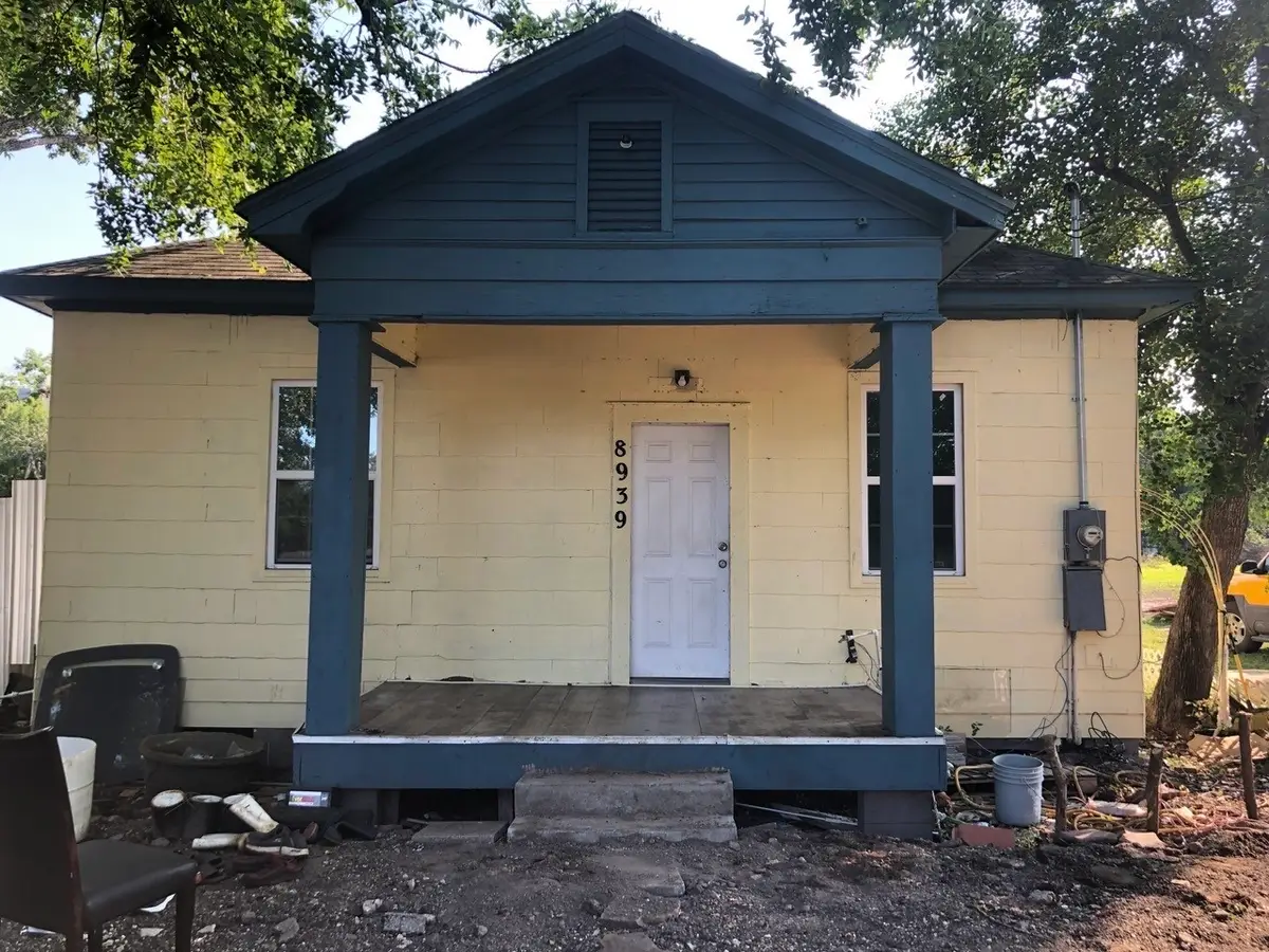 8939 Wateka Drive, Houston, TX 77074 - Image #1