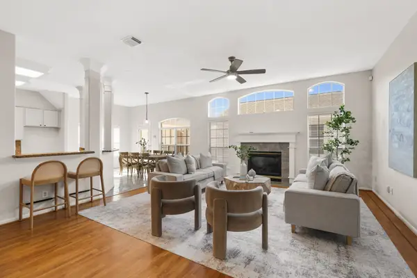 1602 Orlando Street, Friendswood, TX 77546