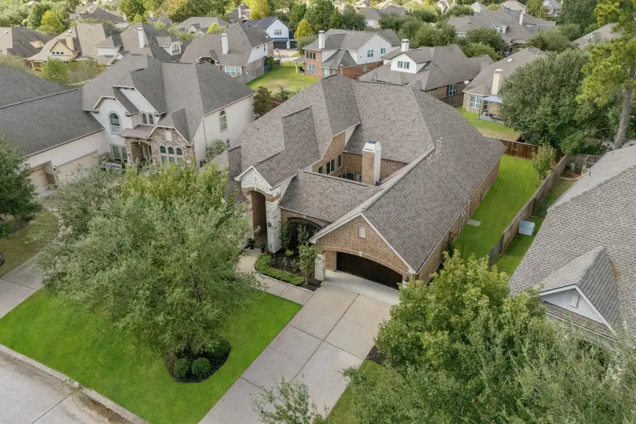 35 N Beech Springs Drive, The Woodlands, TX 77389 - Image #3