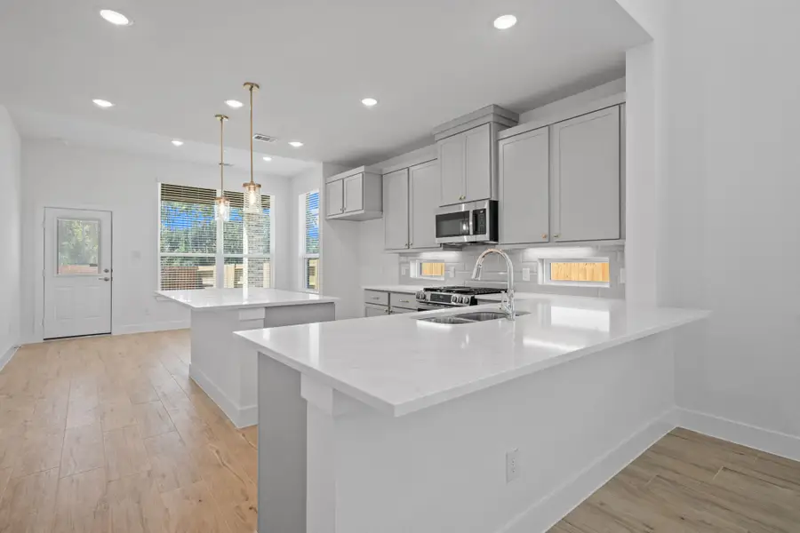 619 Crested Duck Court, Willis, TX 77318 - Image #2