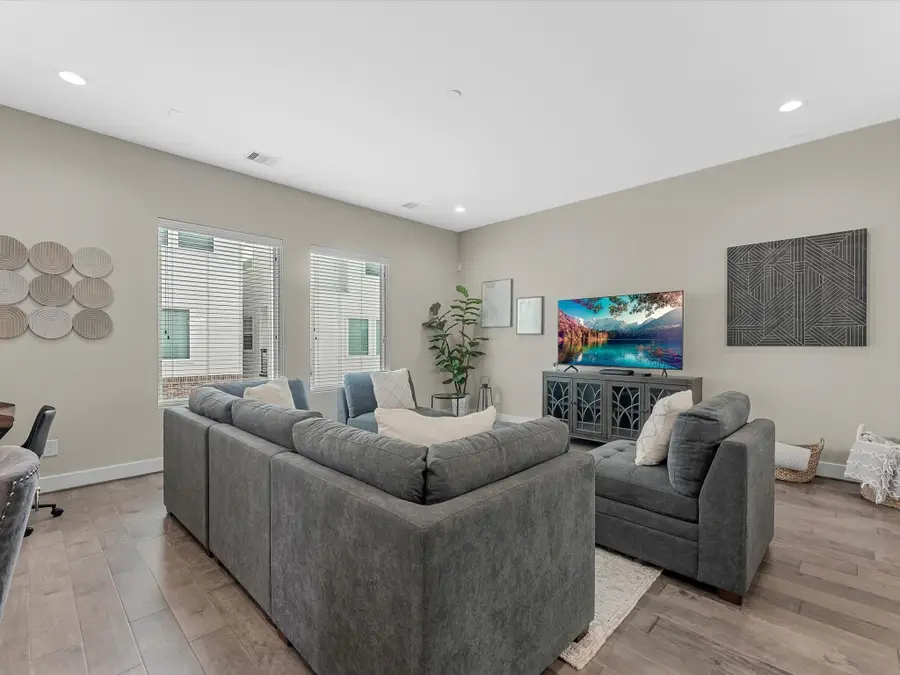 8311 Brecha Lane, Houston, TX 77055 - Image #3