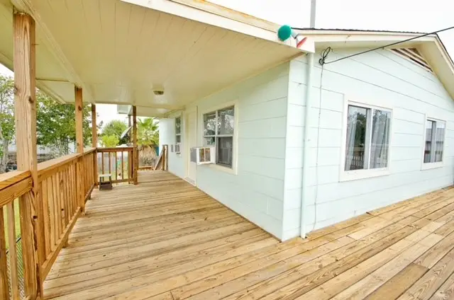 1112 7th Street, San Leon, TX 77539 - #2