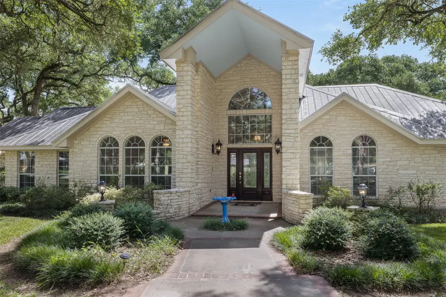 203 Oak Cluster Drive, Columbus, TX 78934 - #2