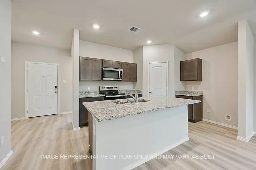 918 Legrand Street, Brenham, TX 77833 - #3