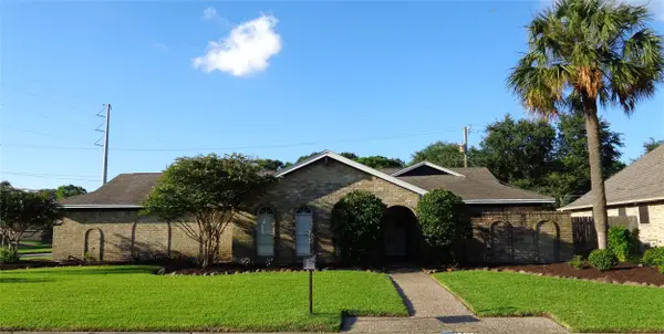1401 22nd Avenue N, Texas City, TX 77590
