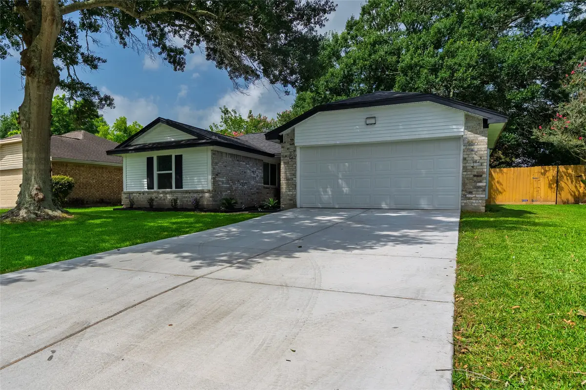 4855 Sulley Drive, Alvin, TX 77511 - #1