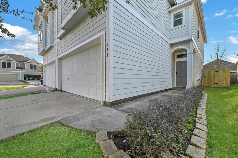 751 San Jacinto Circle, Baytown, TX 77521 - Image #2