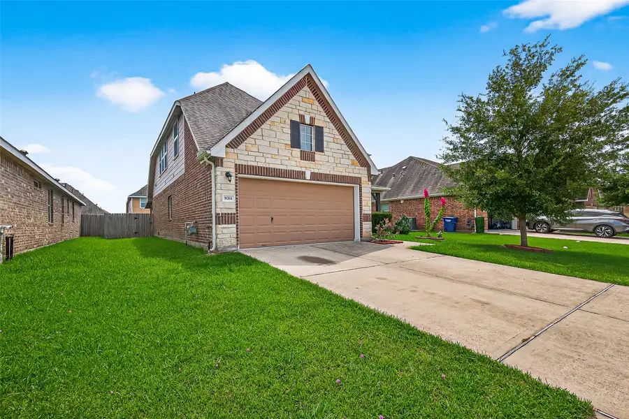 8314 Egret Bay Circle, Baytown, TX 77523 - Image #2