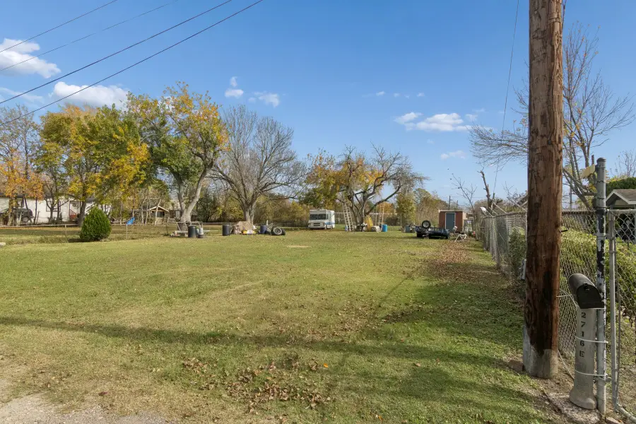 2714 Southmore Ave E Avenue, Pasadena, TX 77502 - Image #2