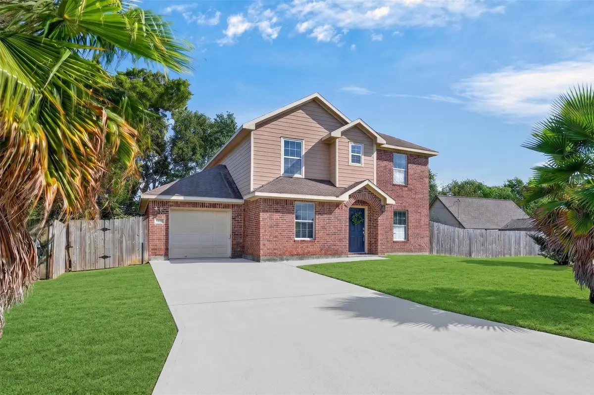 2820 28th Avenue N, Texas City, TX 77590 - #1