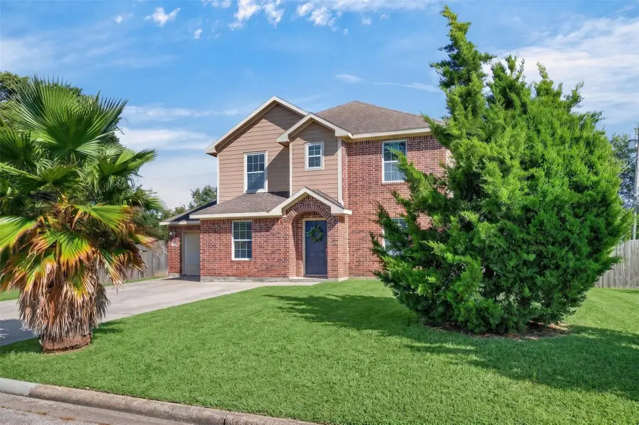 2820 28th Avenue N, Texas City, TX 77590 - #3
